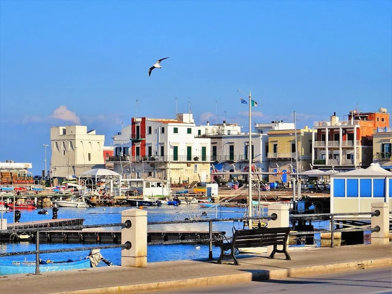 La Casa Del Pescatore N 33 - Porto Di St Spirito Bari 0*,