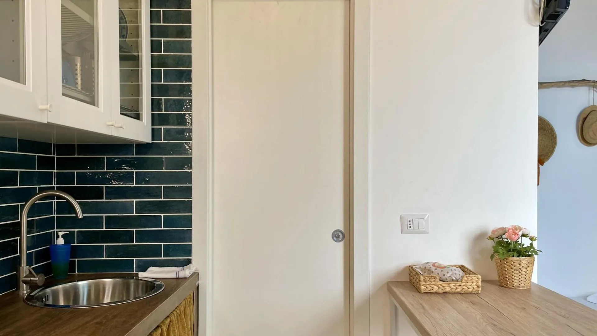 Apartment La Casa Del Pescatore N 33 - Porto Di St Spirito Bari Italy